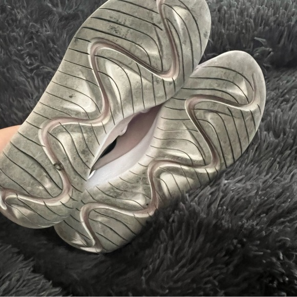 Nike Blush Pink Mauve Lavender Running shoes - Picture 5 of 6